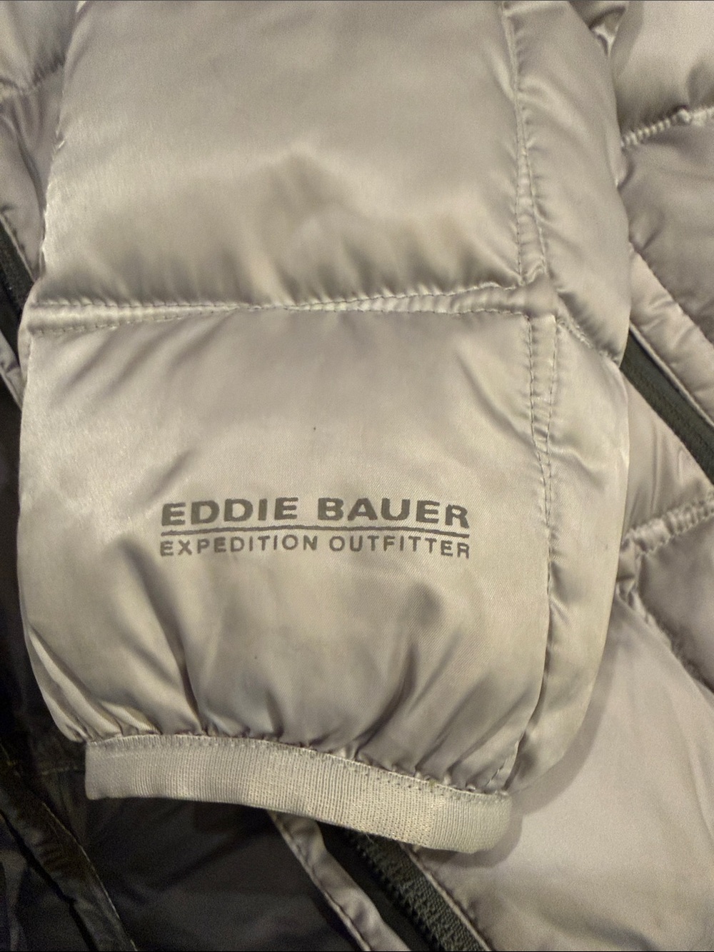 Eddie Bauer Silver Gray Down Puffer Jacket - Women's (sz - small) - Picture 9 of 9